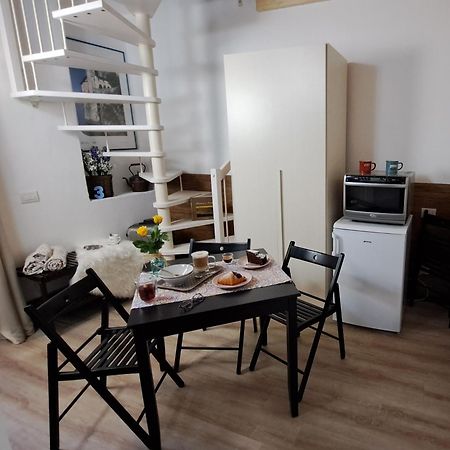 Bed & Breakfast Le Due G Varese Exterior photo